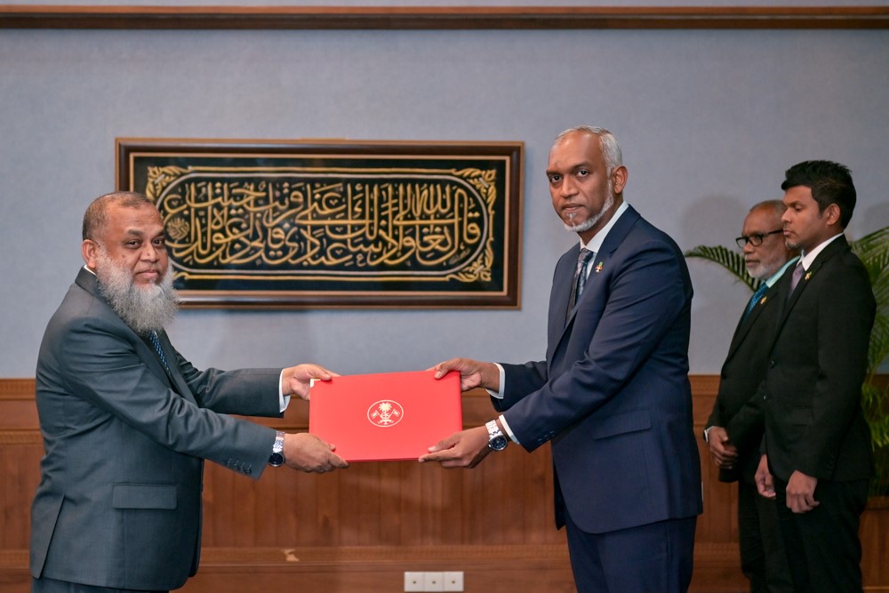 President Dr Mohamed Muizzu appointed Sheikh Mohamed Latheef as Head Imam of the Islamic Centre