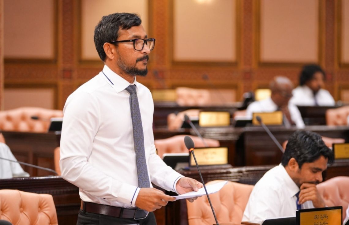 ރައްޔިތުންގެ ޚިޔާލު ހޯދުމުގެ އާންމު ވޯޓު ނެގުމުގެ ބިލު މަޖިލީހުން ފާސްކޮށްފި