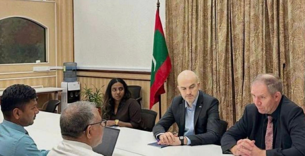 މޫސުމީ ގެއްލުންތަކުން އަރައިގަތުމާ ގުޅޭގޮތުން އިނގިރޭސިވިލާތުގެ ސަފީރާއެކު ބޭއްވި މަޝްވަރާ ބައްދަލުވުން-