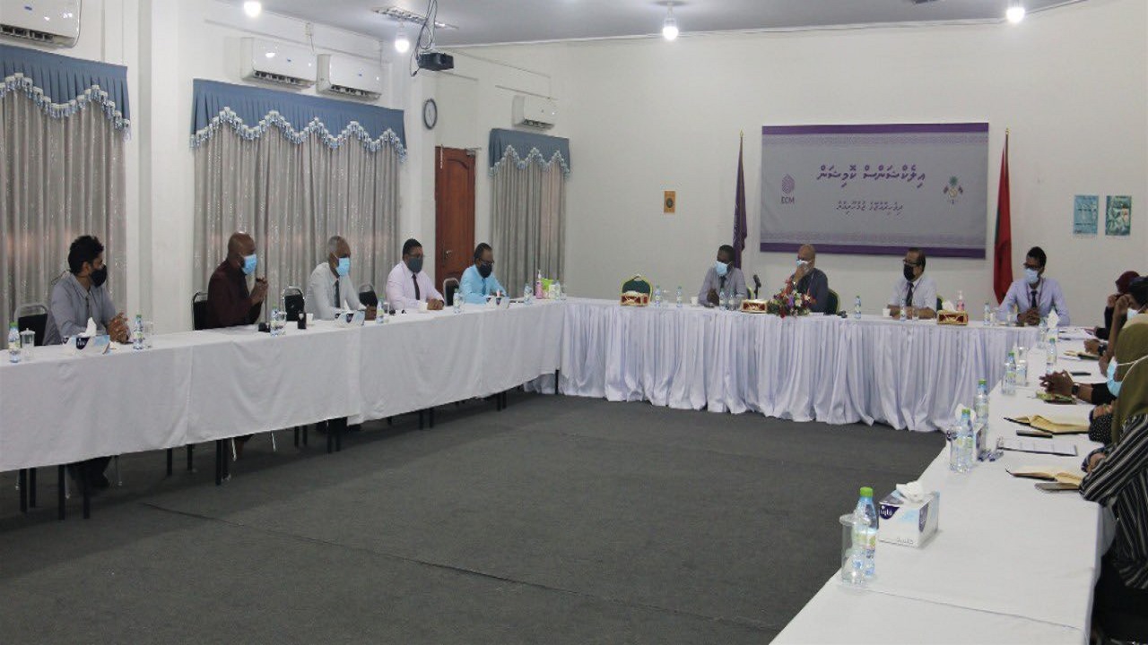 Opposition political party coalition, meeting with the Election Commission.