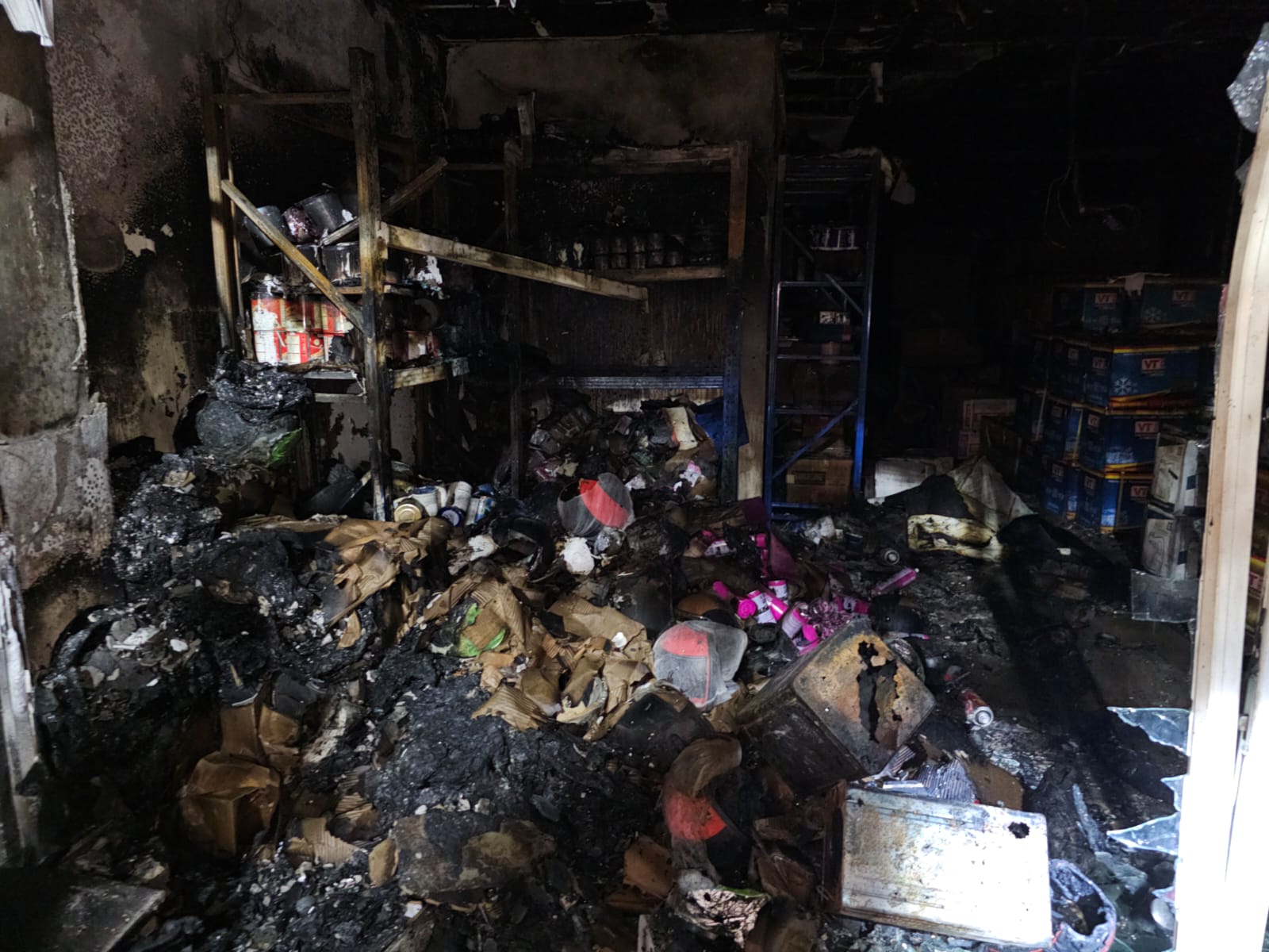 ހުޅުމާލޭ ގުދަނެއްގައި ހިނގި އަލިފާނުގެ ހާދިސާ: 25 މީހަކަށް ވަގުތީ ބޯހިޔާވަހިކަން ދީފި