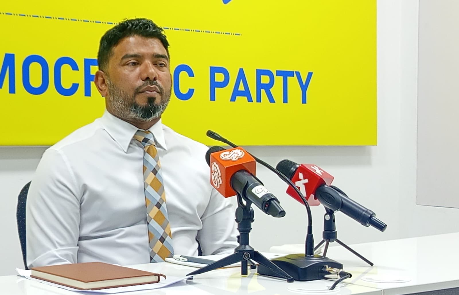 އެމްޑީޕީގެ ކެންޕެއިން ތަރުޖަމާނު ވަހީދު (މ)