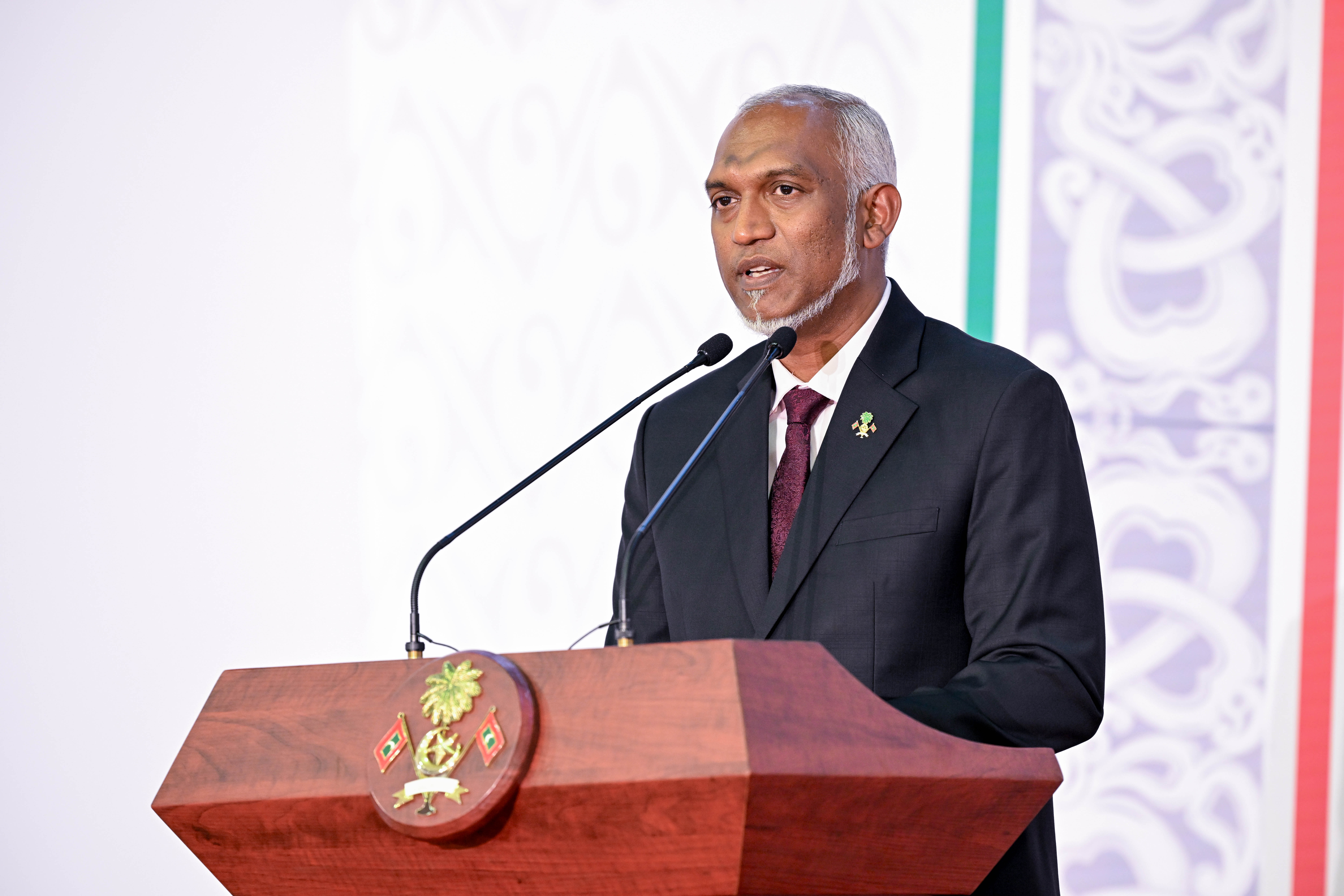 ވާނުވާގައި ތިބި މީހުންގެ މައްސަލަތައް ޝަރުޢީ ދާއިރާއިން ވަރަށް އަވަހަށް ނިންމައިދޭނެ: ރައީސް