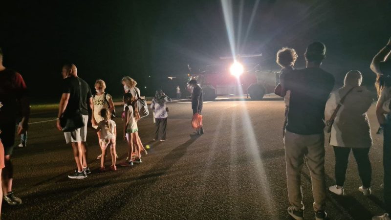 ހަނިމާދޫން ފުރަން އޮތް ފްލައިޓެއްގައި ރޯވެއްޖެ؛ މީހަކަށް ގެއްލުމެއް ނުލިބޭ!