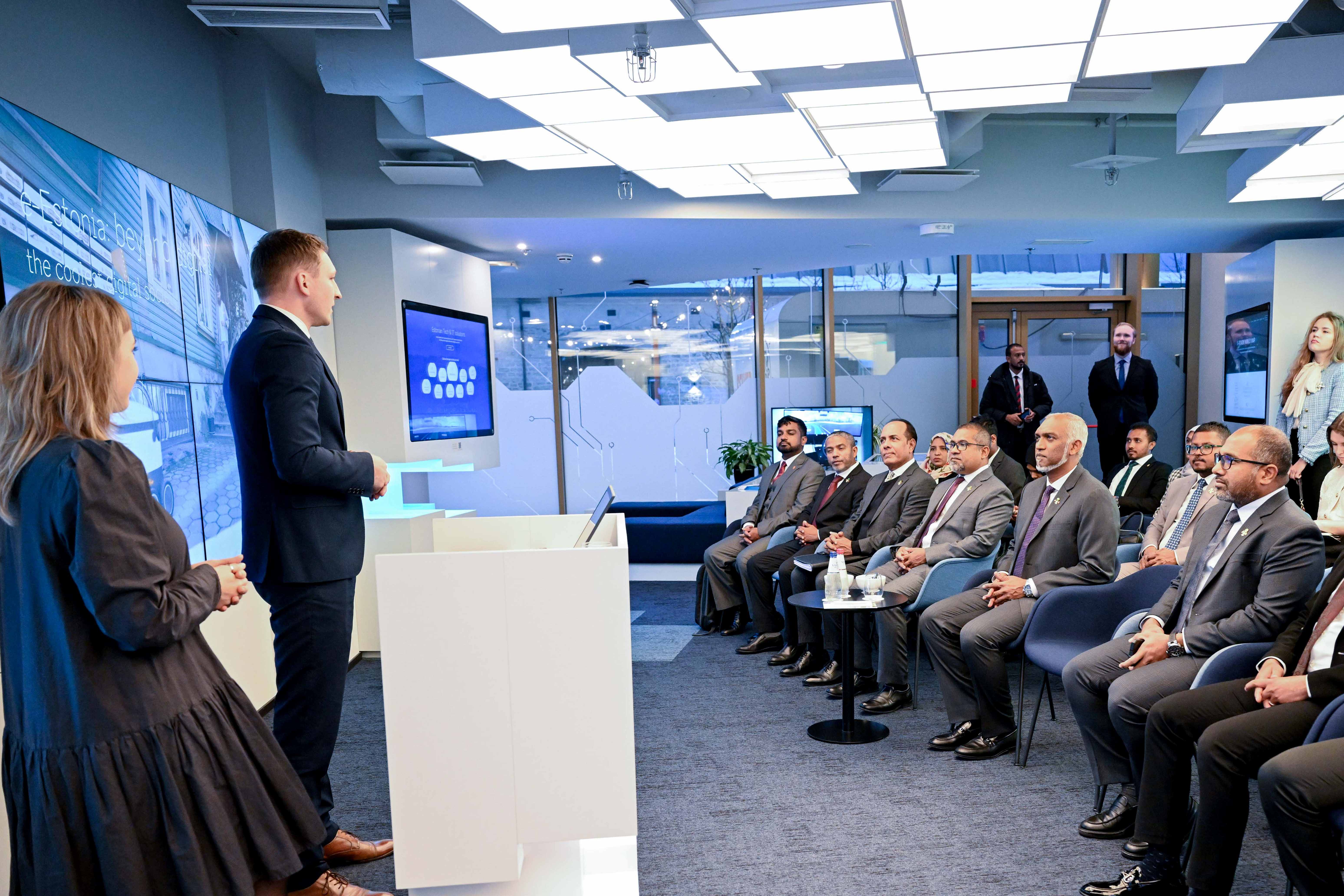 Dr. Muizzu explores Estonia’s Digital Transformation at e-Estonia Briefing Centre