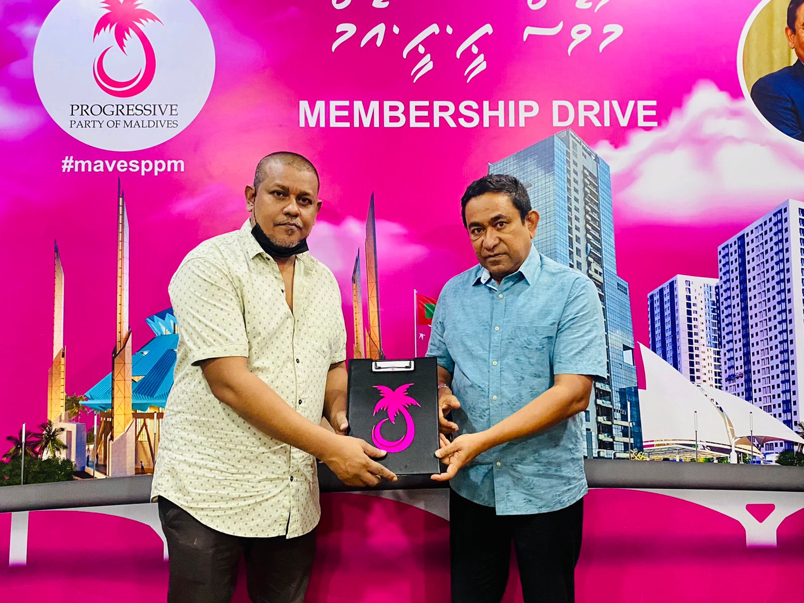 އިލެކްޝަންސް ކޮމިޝަންގެ ރައީސްގެ ދަރިކަލުން ޕީޕީއެމަށް!