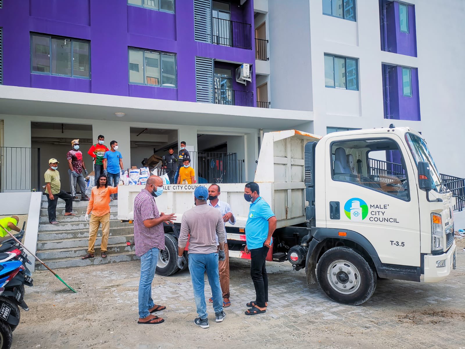 މިނިމަމް ވޭޖުގެ ތެރޭގައި ބިދޭސީން ނުހިމެނުމަކީ ދިވެހިންނަށް ލިބޭނެ ގެއްލުމެއް: ޖަމިއްޔާތަށް