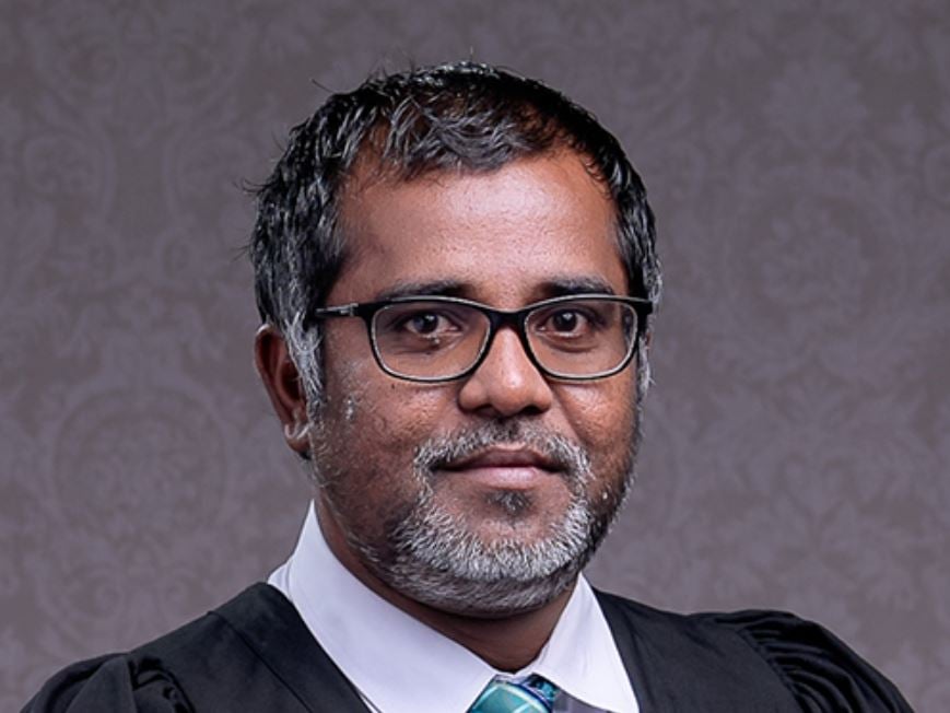 ހައިކޯޓުގެ ފަނޑިޔާރުގެ މަޤާމުން އިސްތިޢުފާ ދެއްވި އަބްދުއްރައޫފް