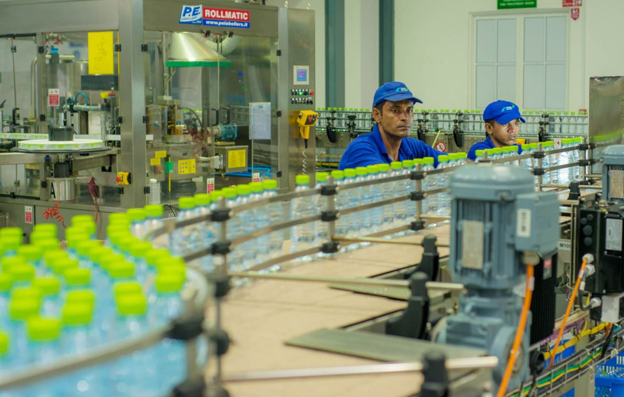 ފެންކުންފުނީގެ ބިއްލޫރި ފުޅީގައި ފެންބަންދުކުރާ ޕްލާންޓް ޓެސްޓިންގ މަރުހަލާގައި