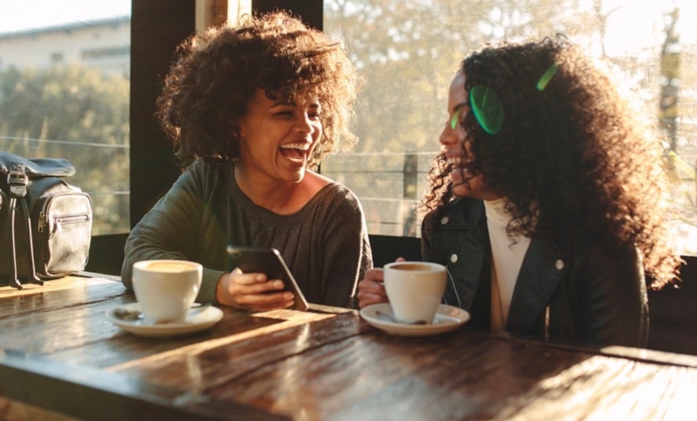 ރައްޓެއްސަކާއެކު ކޮފީގައި-