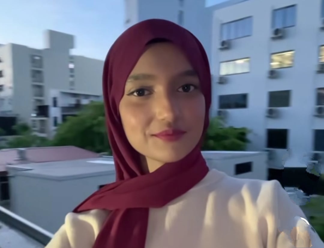 ޔާނިއާއަށް ބުލީކުރުން ސަޅިއެއް ނޫން