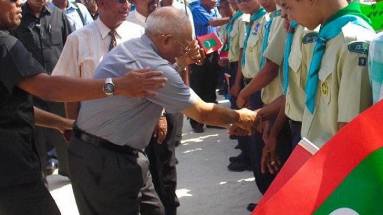 2008 ވަނަ އަހަރު ރައީސް މައުމޫނަށް ދޭން އުޅުނު ވަޅީގެ ހަމަލާ