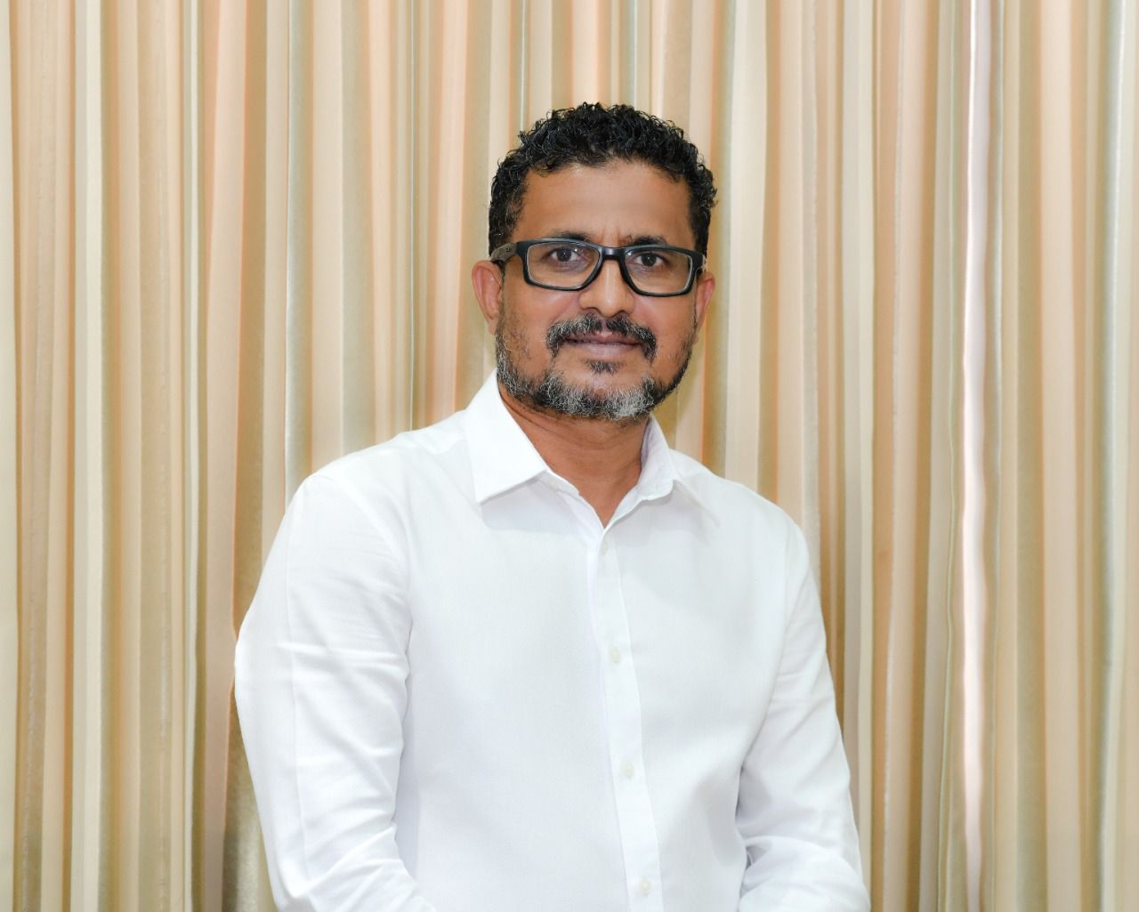 ކޮމަންޑޫ ދާއިރާއިން ރިސޯޓް ހަދަން ރަށްތައް ހުޅުވާލީ އިންތިޚާބާއި ދިމާކޮށް: ޝަރީފް