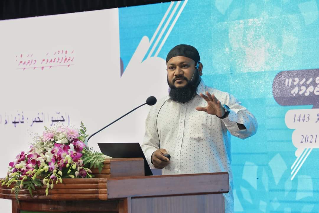 ގައުމީ ޔުނިވަސިޓީގެ ލެކްޗަރާއިންގެ މުސާރަ ބޮޑުކުރަން ޒައިދު ގޮވާލައްވައިފި