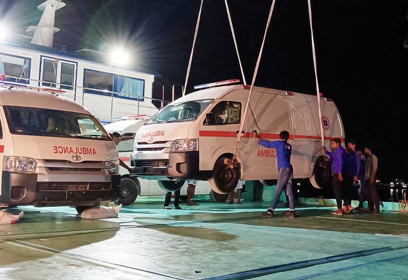 އިތުރު 8 ރަށަކަށް އެމްބިއުލާންސް ފޮނުވައިފި