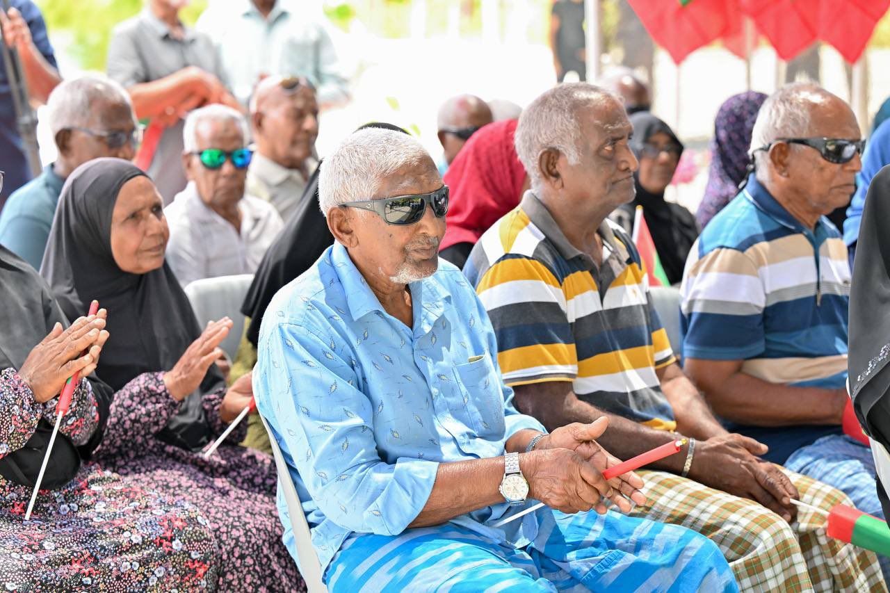 ރަކީދޫގެ އާބާދީގެ 80 އިންސައްތަ މީހުން އެދޭނަމަ އެހެން ރަށަކަށް ބަދަލު ކޮށްދޭނަން: ރައީސް