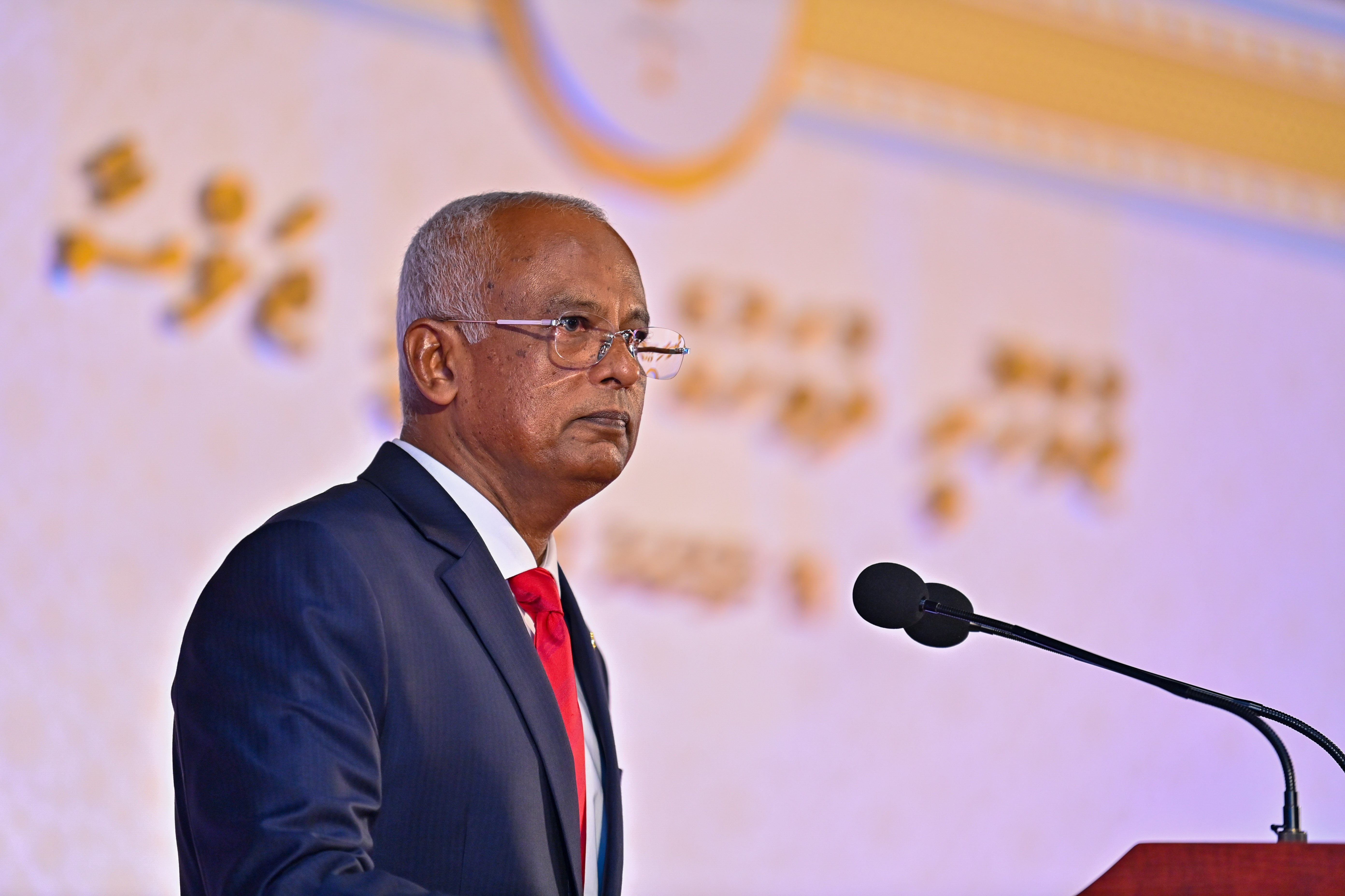 President Ibrahim Mohamed Solih addressing the nation at a special ceremony marking the 55th Republic Day tonight